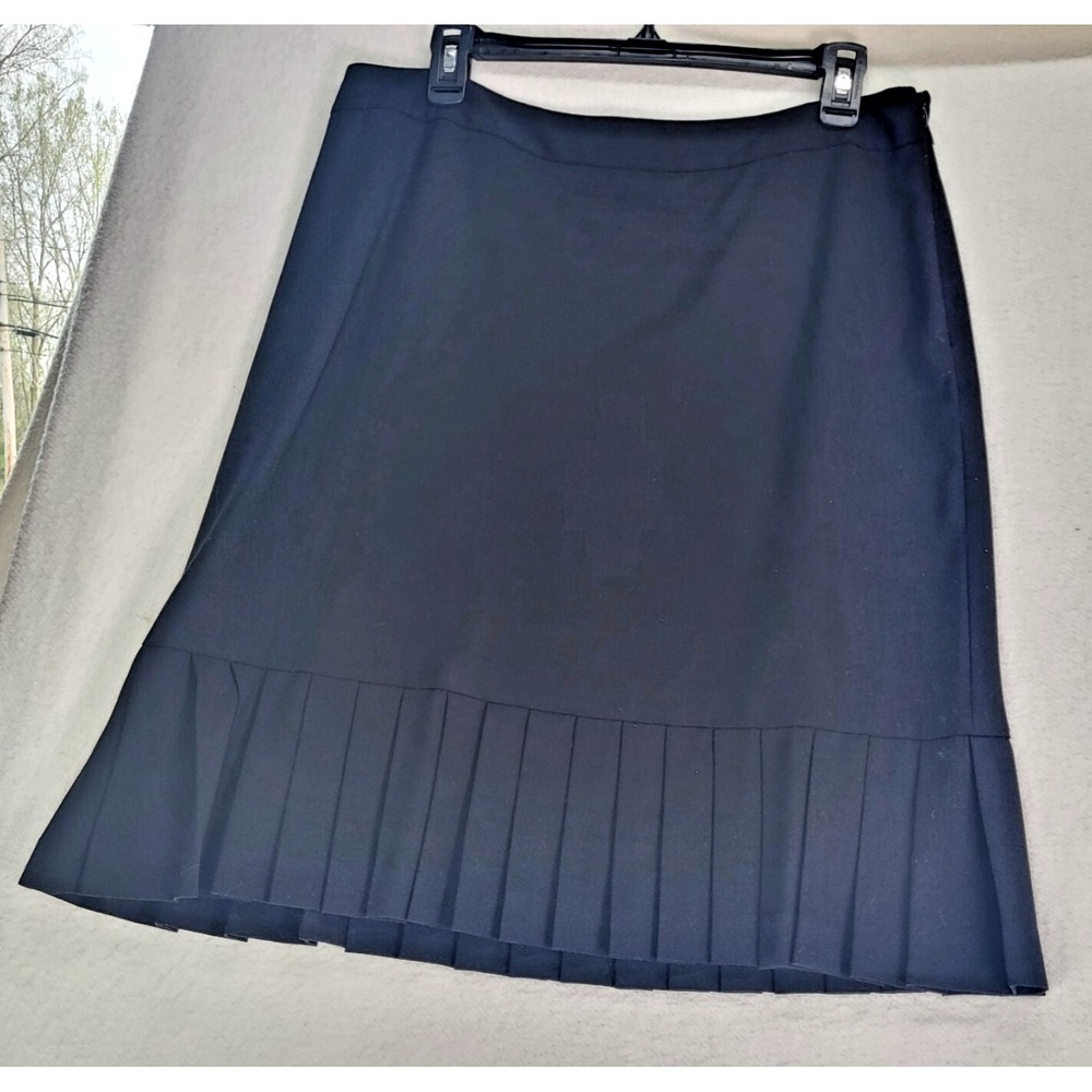 Briggs New York Pleated Skirt Size 12‎ Black A Line Academia Office Siren